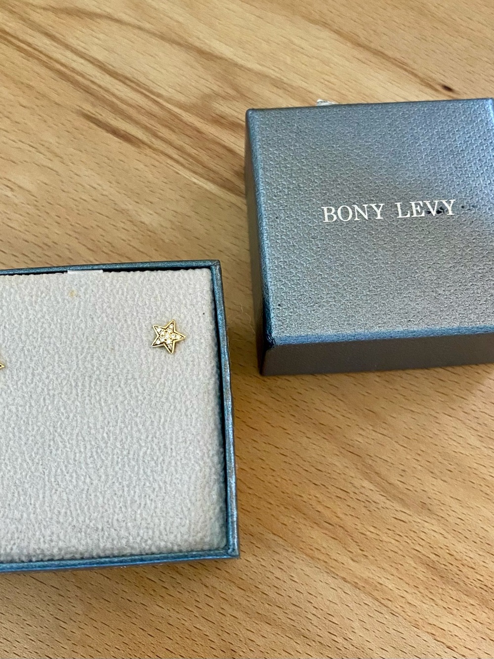 Bony Levy Gold Star 18K Yellow Gold  Stud Earrings - Picture 7 of 14
